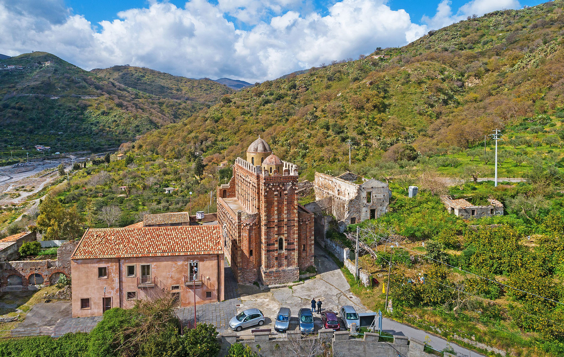 Chiesa dei Santi Pietro e Paolo d'Agrò, Casalvecchio Siculo